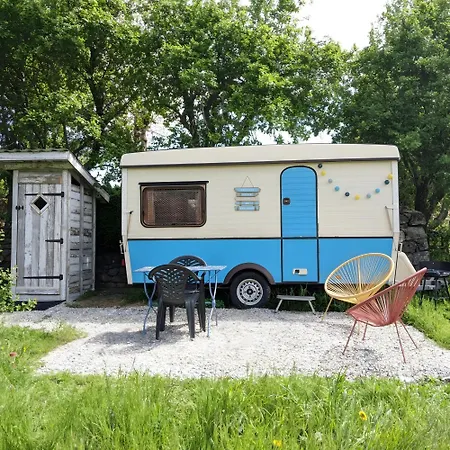別荘 La Caravane Vintage Lafarre (Haute-Loire)